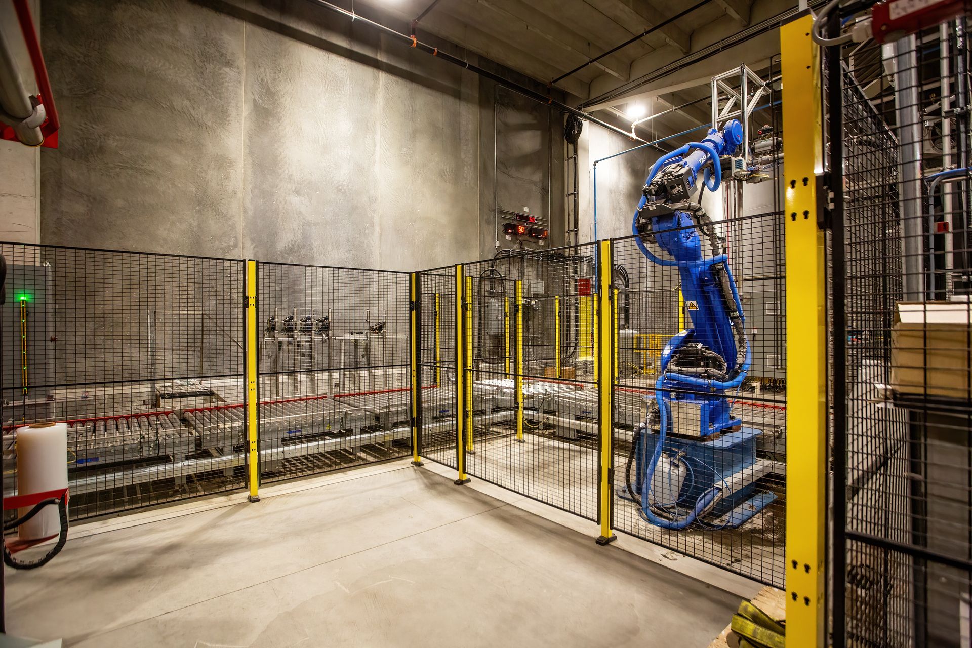 Robotic automation cell inside a Future Transfer facility